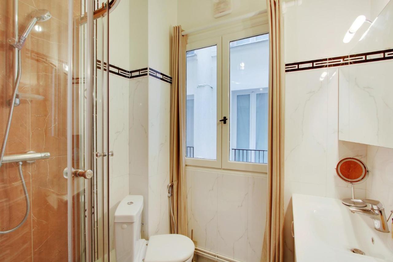 Suite Junior Avec Balcon Et Vue Sur Arc De Triomphe París Exterior foto