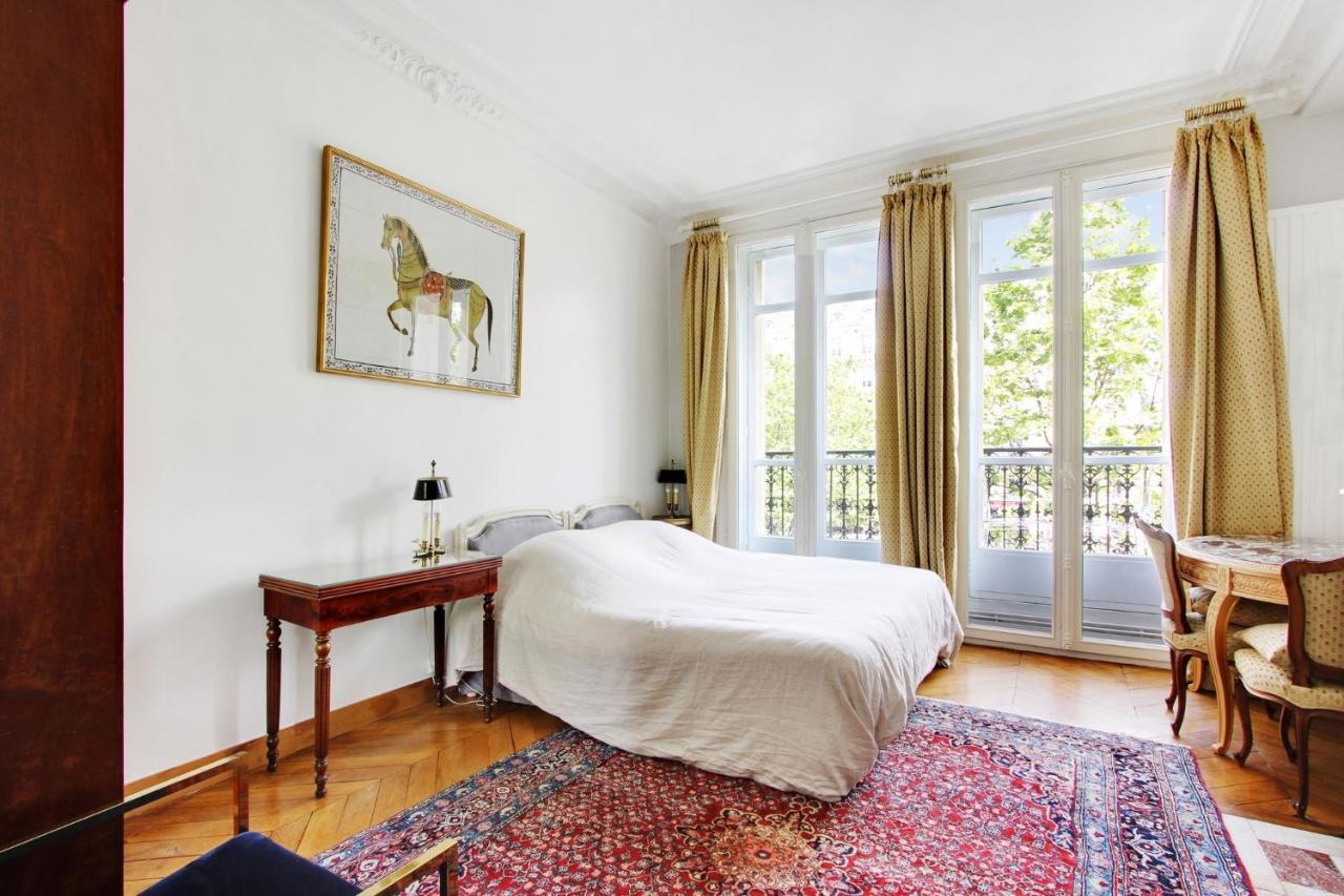 Suite Junior Avec Balcon Et Vue Sur Arc De Triomphe París Exterior foto